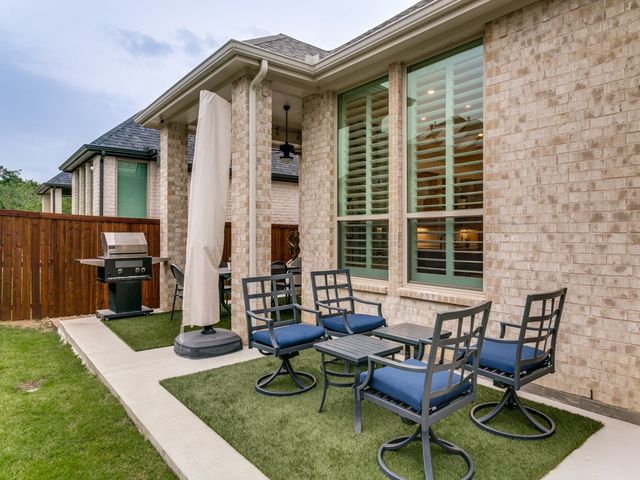 4004 Fall Aster Way, Aubrey, TX 76227