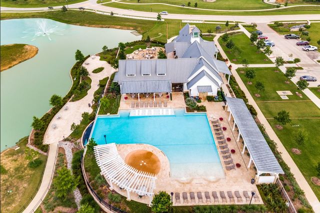4004 Fall Aster Way, Aubrey, TX 76227