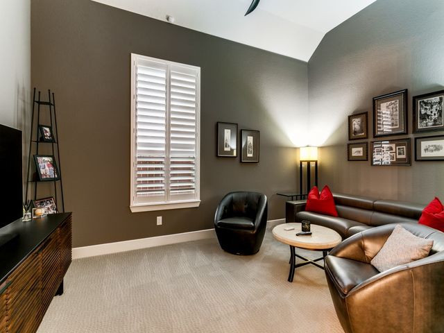 4004 Fall Aster Way, Aubrey, TX 76227