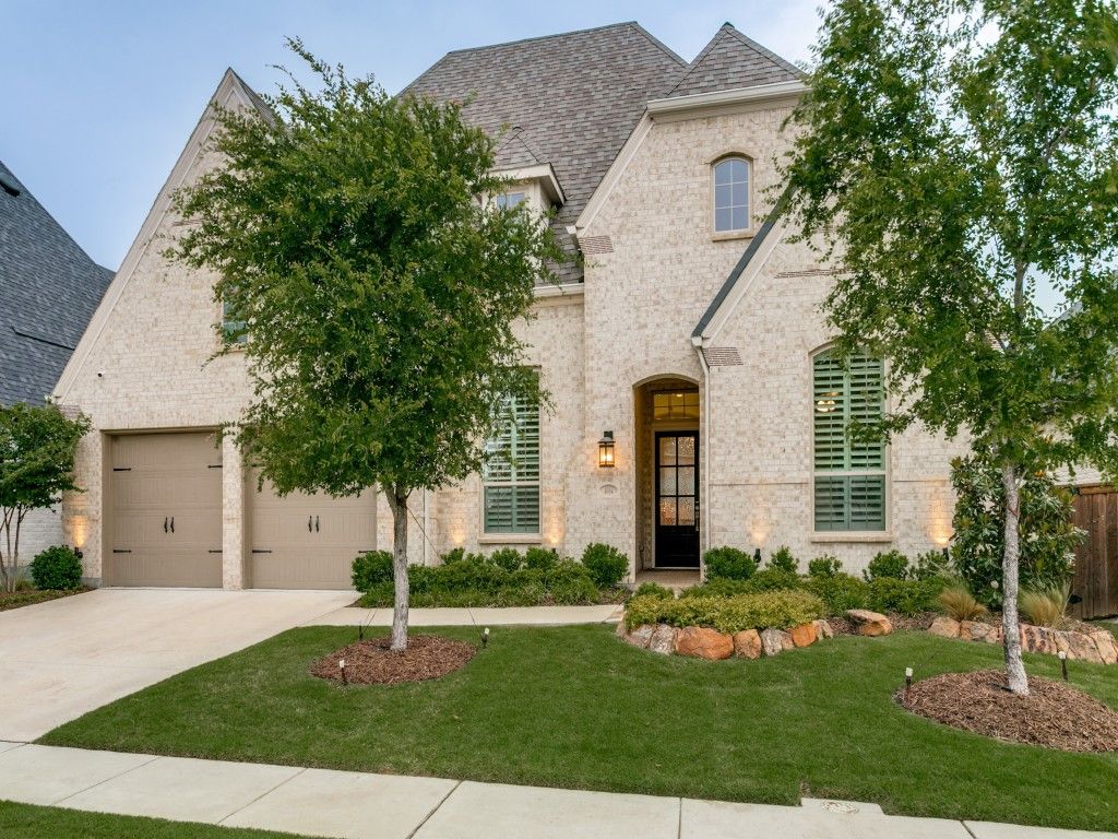 4004 Fall Aster Way, Aubrey, TX 76227