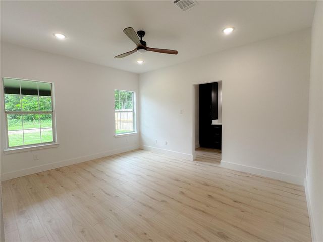 231 Elizabeth Lane, Sealy, TX 77474