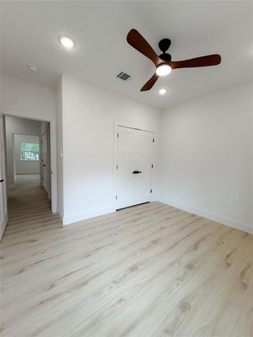 231 Elizabeth Lane, Sealy, TX 77474