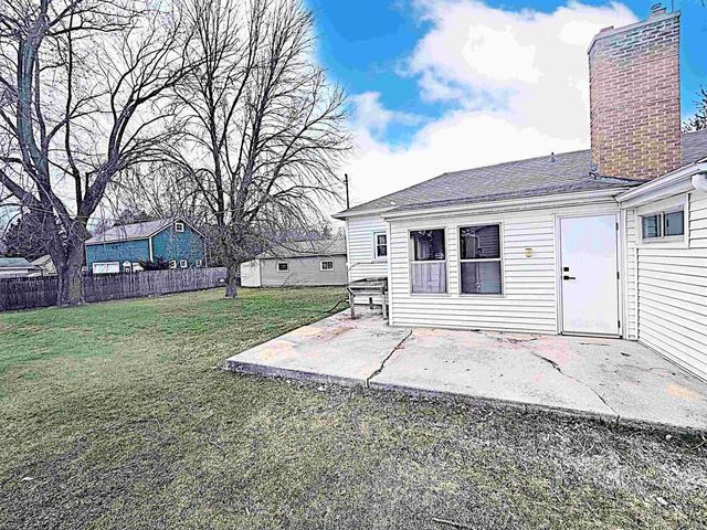 109 N MADISON STREET, Chilton, WI 53014