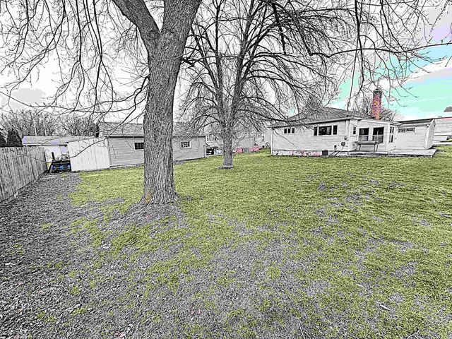 109 N MADISON STREET, Chilton, WI 53014