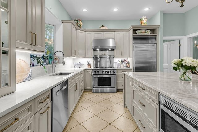 4923 Steeplechase Lane, Hollywood, SC 29449