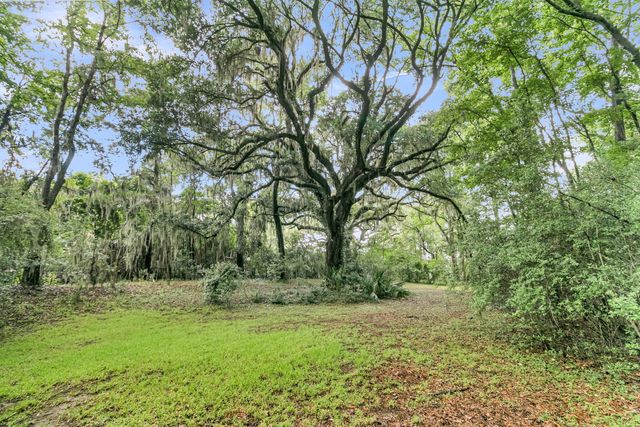 4923 Steeplechase Lane, Hollywood, SC 29449