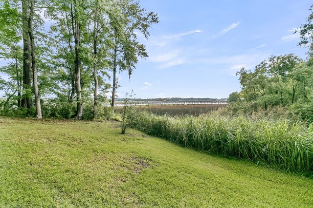 4923 Steeplechase Lane, Hollywood, SC 29449