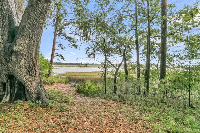 4923 Steeplechase Lane, Hollywood, SC 29449