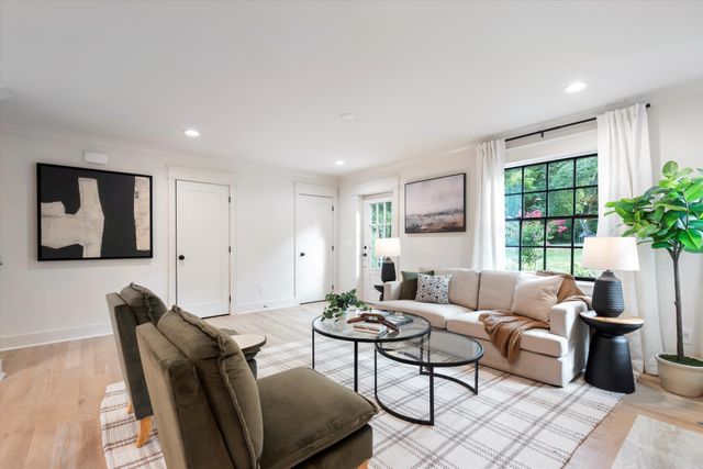 1816 Wildwood Ave, Nashville, TN 37212