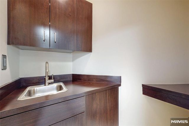 7 Cedar Street 1ST FLOOR, Ramsey, NJ 07446