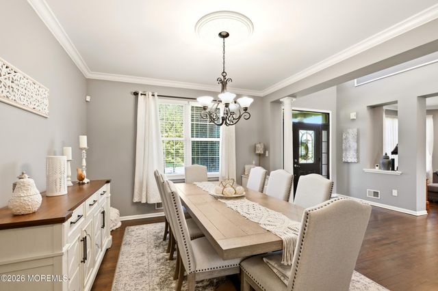 11 Swallow Tail Court, Jackson, NJ 08527