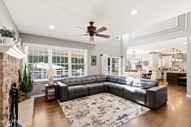 11 Swallow Tail Court, Jackson, NJ 08527