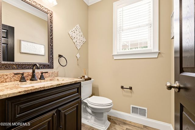 11 Swallow Tail Court, Jackson, NJ 08527