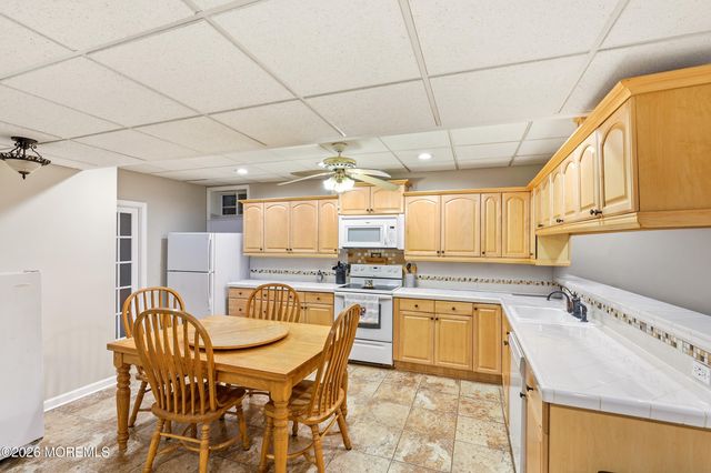 11 Swallow Tail Court, Jackson, NJ 08527