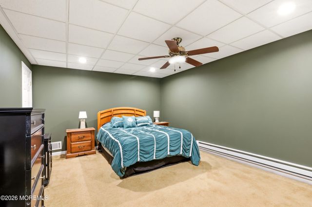 11 Swallow Tail Court, Jackson, NJ 08527