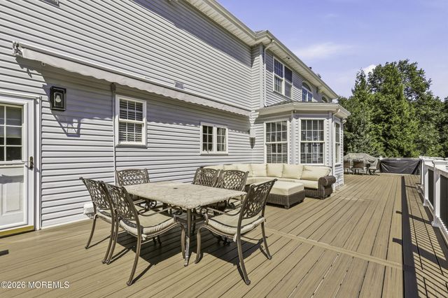 11 Swallow Tail Court, Jackson, NJ 08527