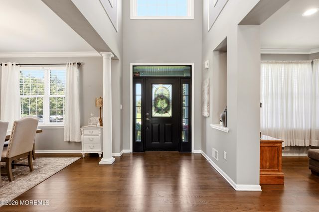 11 Swallow Tail Court, Jackson, NJ 08527