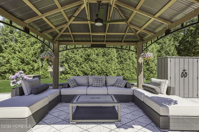 11 Swallow Tail Court, Jackson, NJ 08527