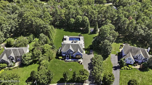 11 Swallow Tail Court, Jackson, NJ 08527