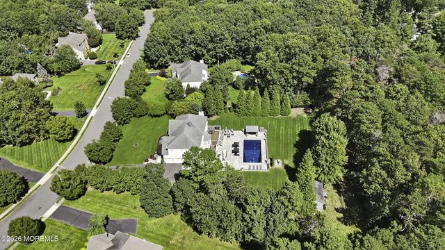 11 Swallow Tail Court, Jackson, NJ 08527