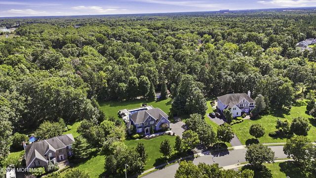 11 Swallow Tail Court, Jackson, NJ 08527