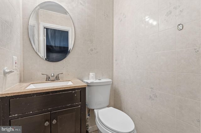 5815 FALKLAND PL, Capitol Heights, MD 20743