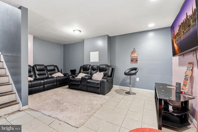 5815 FALKLAND PL, Capitol Heights, MD 20743