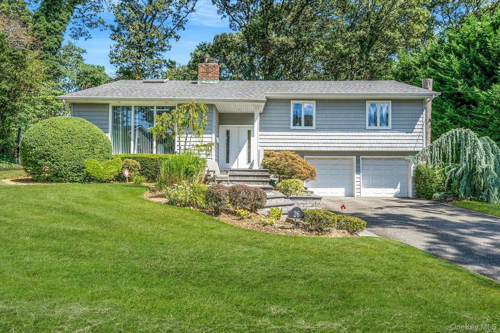 26 Long Ridge Road, Plainview, NY 11803