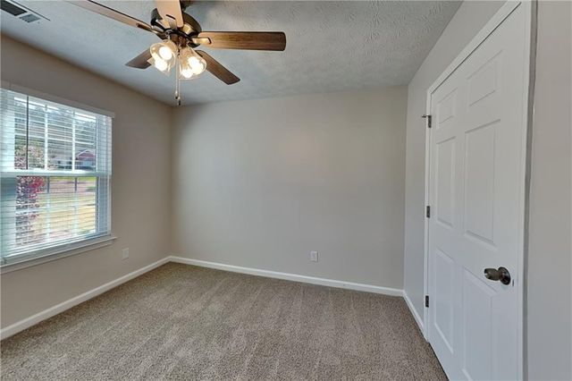 4642 Devencrest Lane, Buford, GA 30519