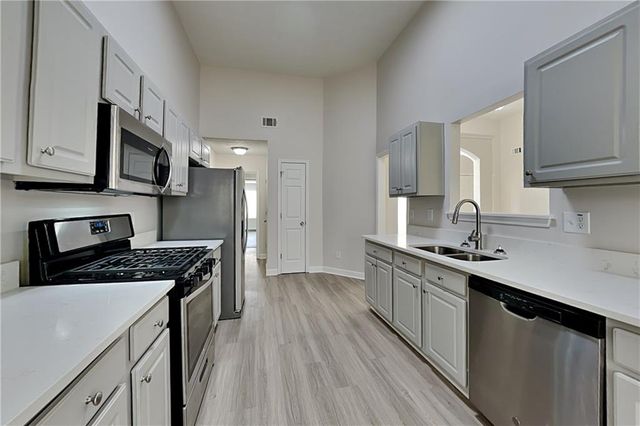 4642 Devencrest Lane, Buford, GA 30519