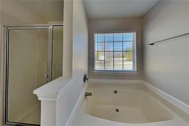 4642 Devencrest Lane, Buford, GA 30519