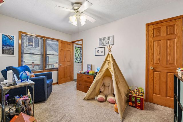 3001 Groveland School Road, Minnetonka, MN 55391