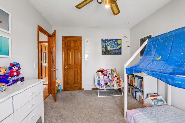 3001 Groveland School Road, Minnetonka, MN 55391