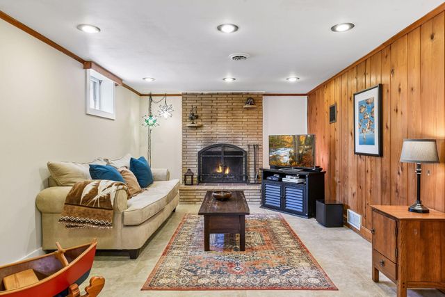 3001 Groveland School Road, Minnetonka, MN 55391