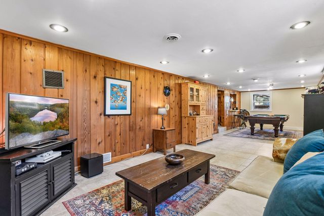 3001 Groveland School Road, Minnetonka, MN 55391