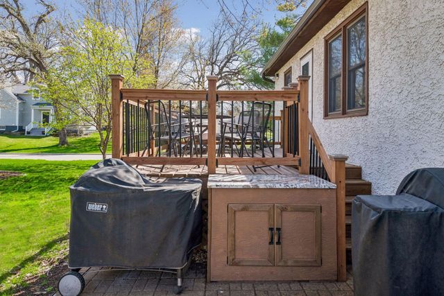 3001 Groveland School Road, Minnetonka, MN 55391