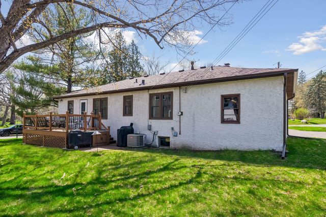 3001 Groveland School Road, Minnetonka, MN 55391
