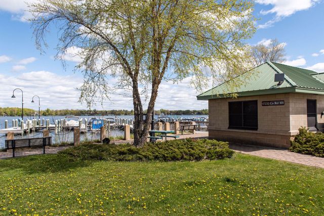 3001 Groveland School Road, Minnetonka, MN 55391