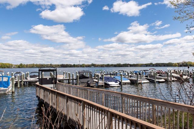 3001 Groveland School Road, Minnetonka, MN 55391