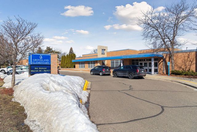 3001 Groveland School Road, Minnetonka, MN 55391