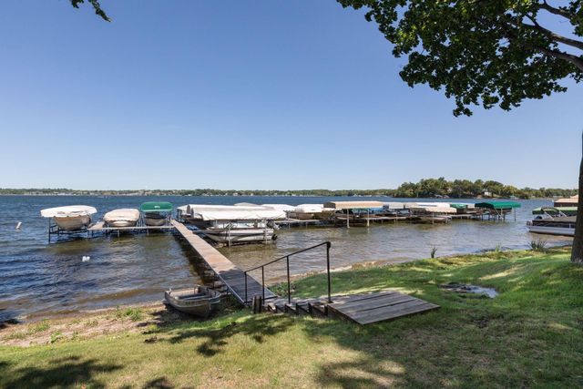 3001 Groveland School Road, Minnetonka, MN 55391
