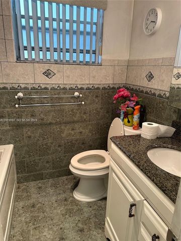 19051 NE 2nd Avenue 1514, Miami, FL 33179