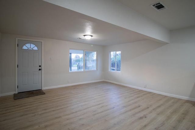 19514 Rd 230, Strathmore, CA 93267