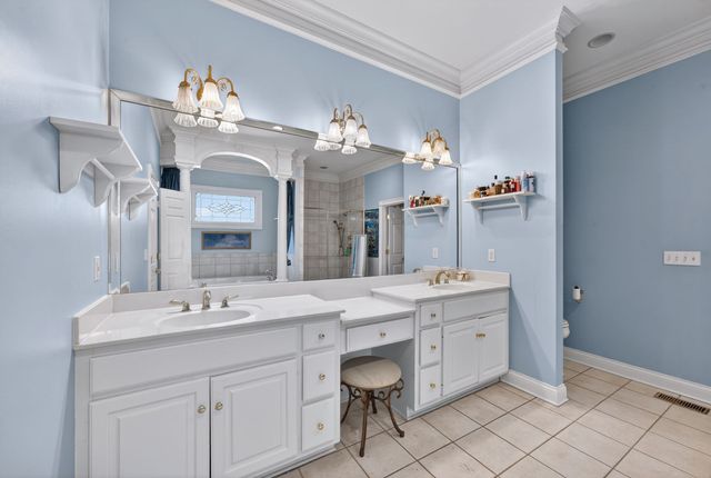 318 Hurst Dr, Old Hickory, TN 37138
