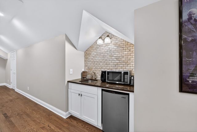 318 Hurst Dr, Old Hickory, TN 37138