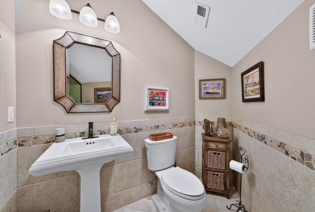 318 Hurst Dr, Old Hickory, TN 37138
