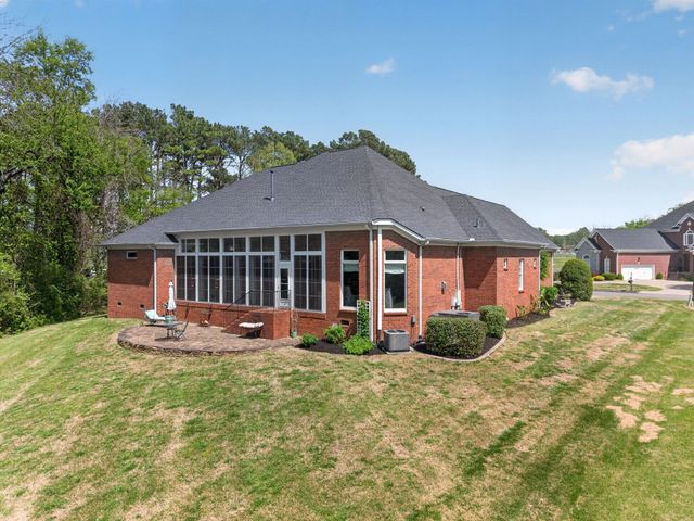 318 Hurst Dr, Old Hickory, TN 37138