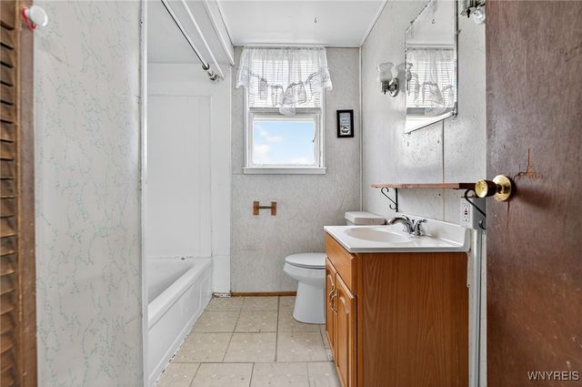 221 Kirby Avenue, Lackawanna, NY 14218