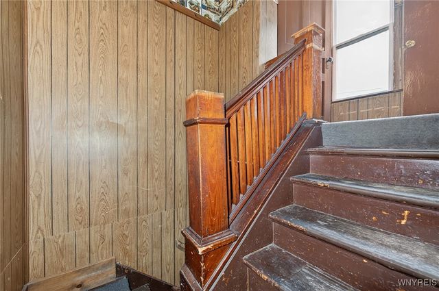 221 Kirby Avenue, Lackawanna, NY 14218