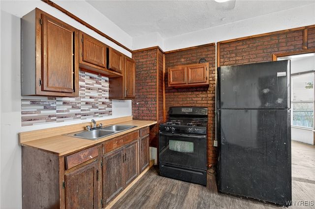 221 Kirby Avenue, Lackawanna, NY 14218